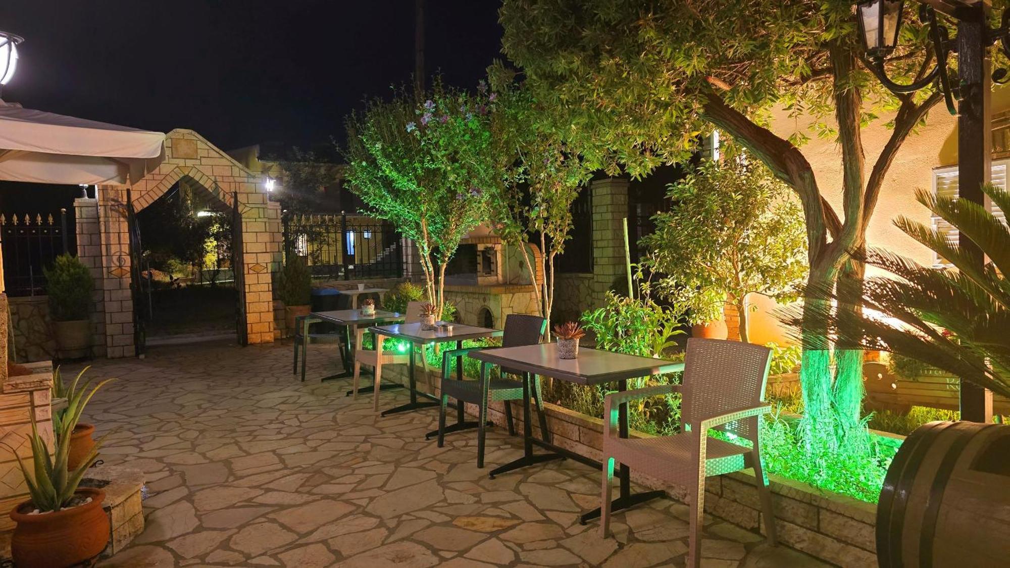 Kormos Aparthotel