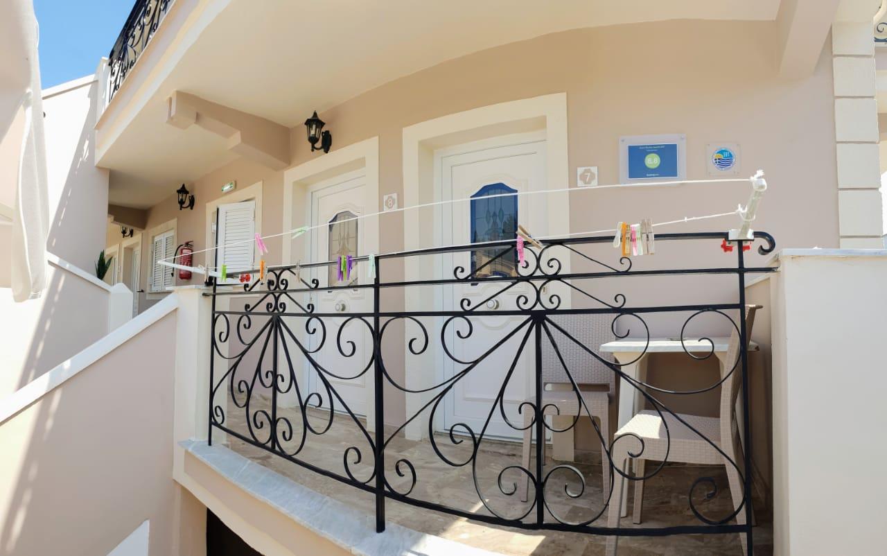 Hotel de apartamente Kormos Kávos