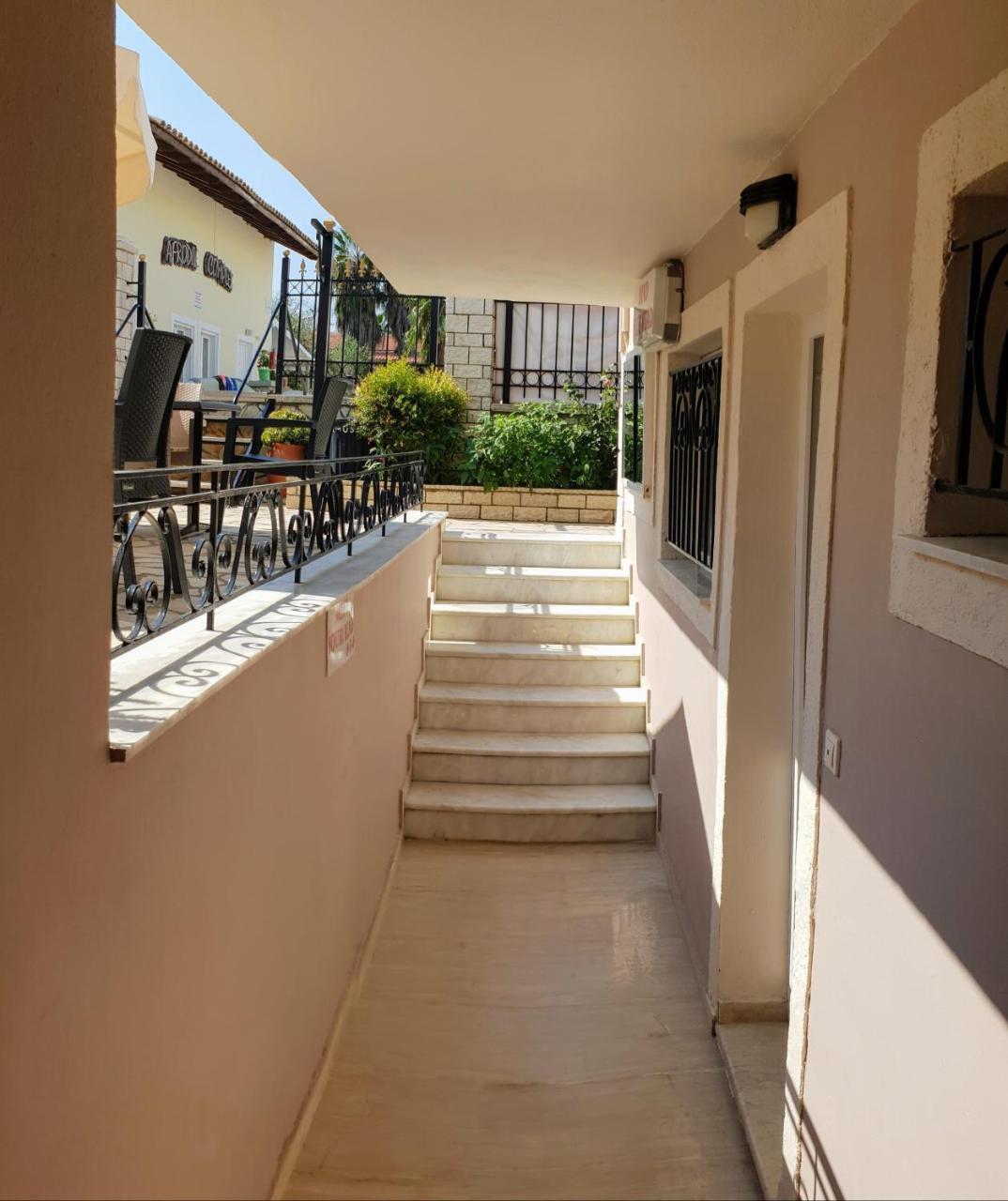 Kormos Hotel de apartamente